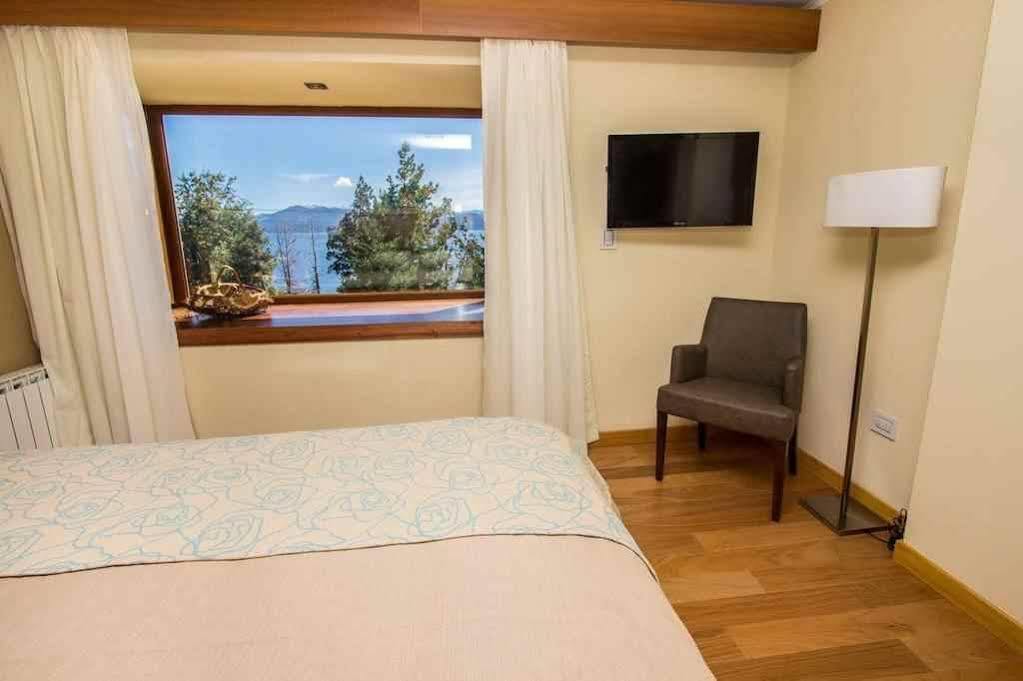 Los Robles Apart & Spa San Carlos de Bariloche Exterior photo